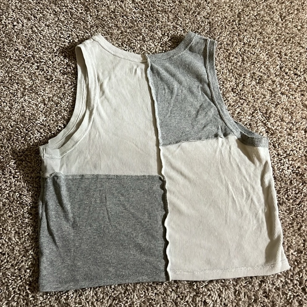 HOLLISTER top! - Picture 2 of 3